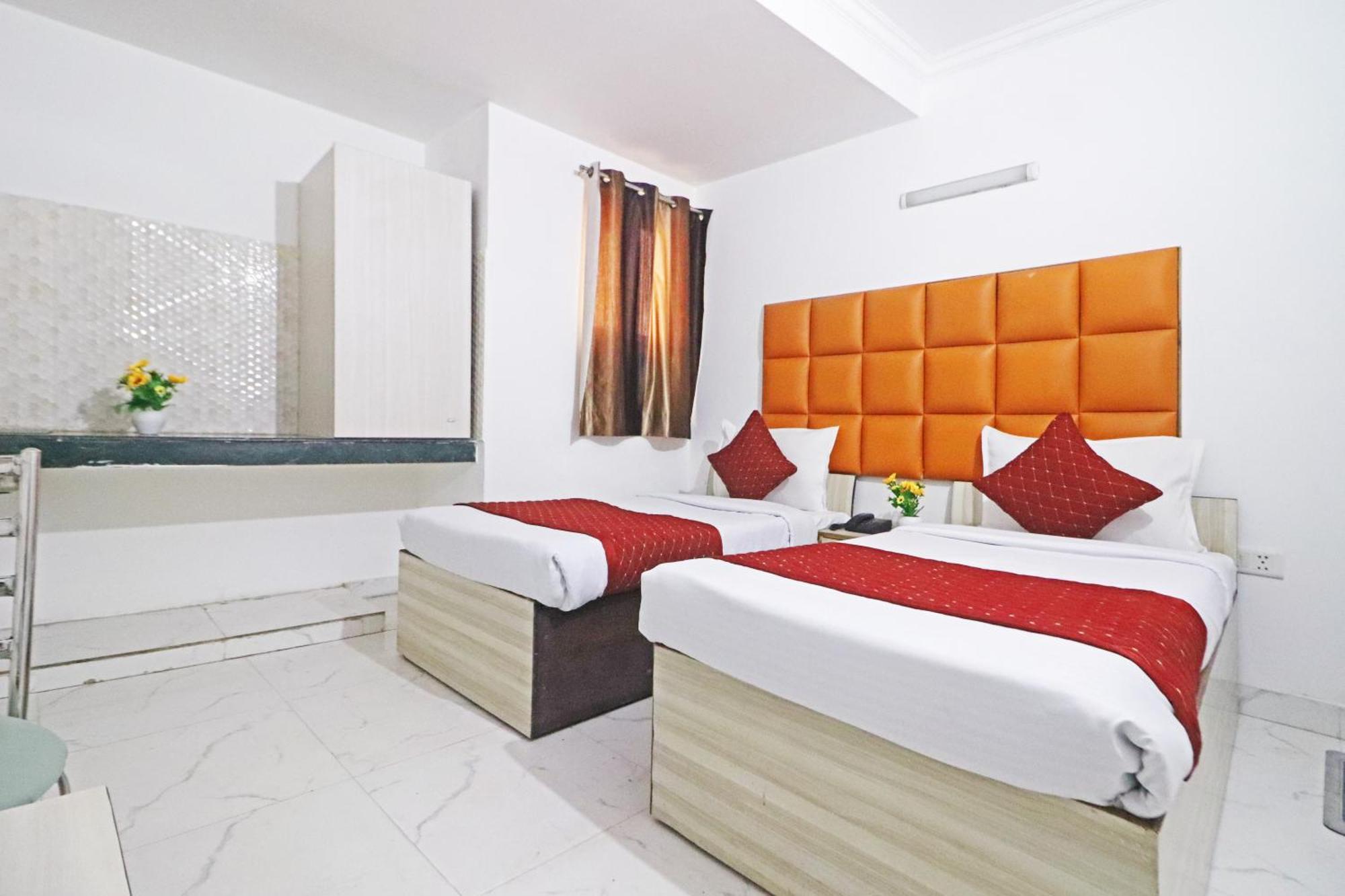 The Iconic Delhi International Airport Bed & Breakfast *