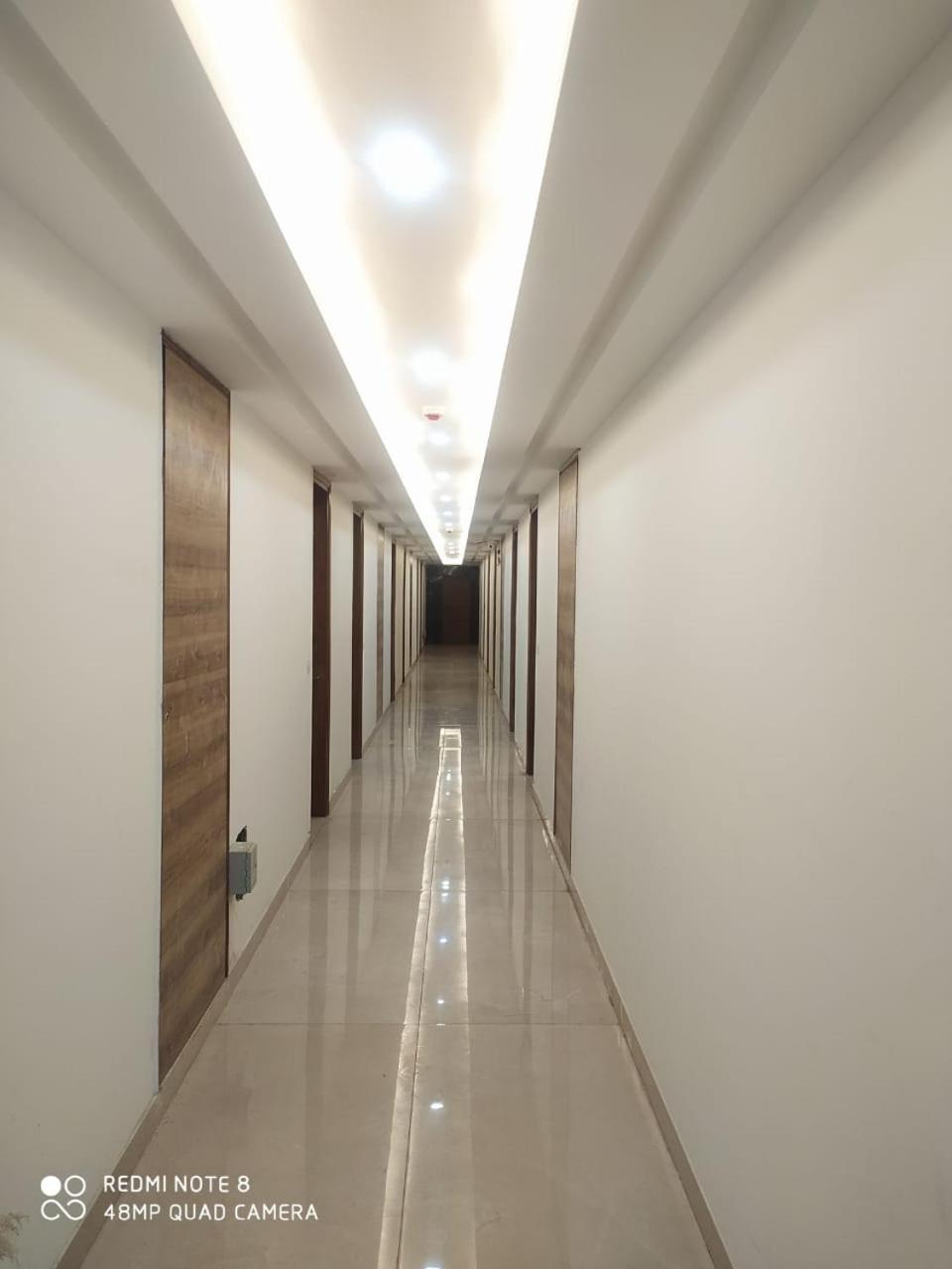 Bed & Breakfast The Iconic Delhi International Airport *