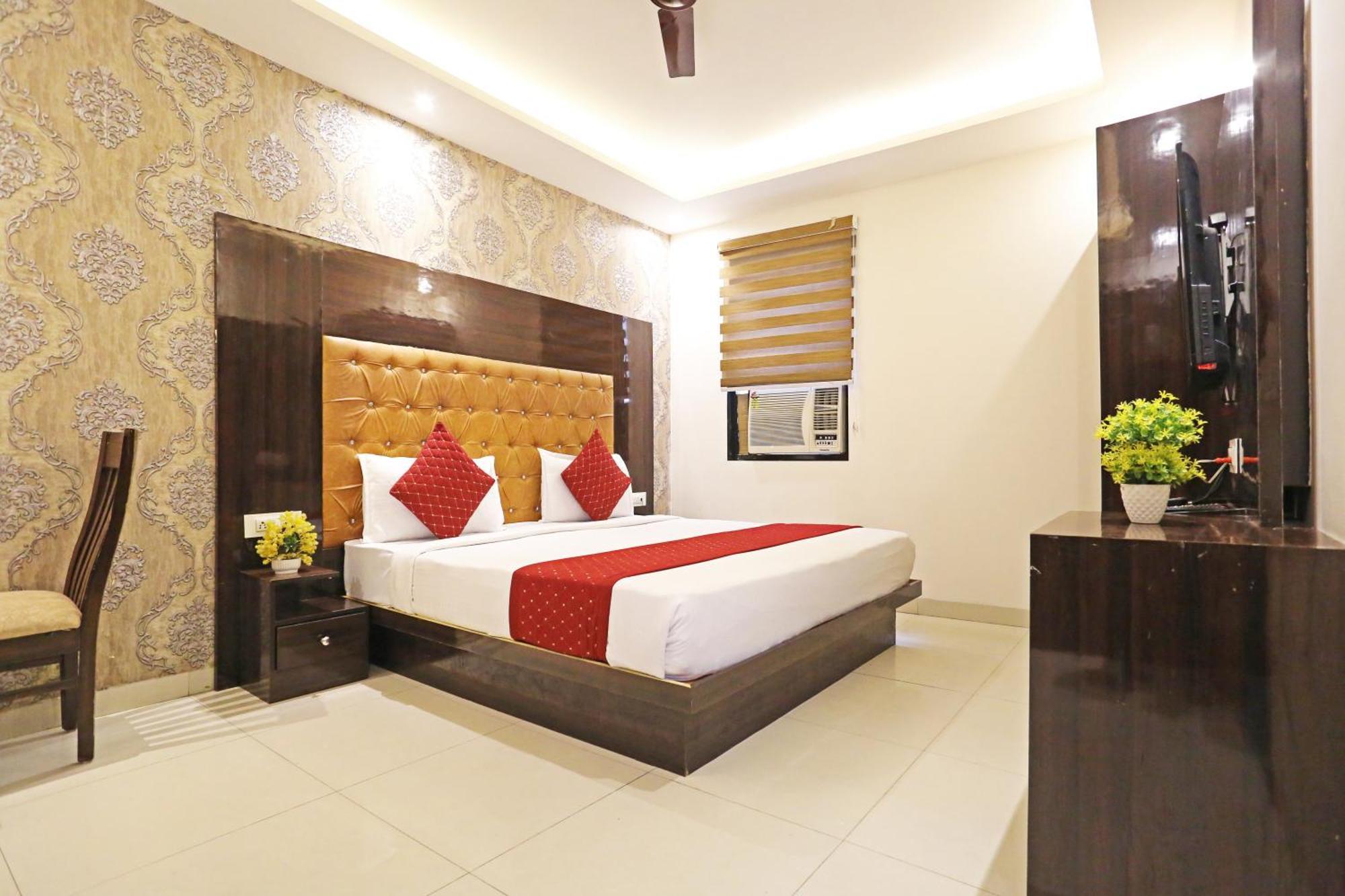 Bed & Breakfast The Iconic Delhi International Airport *